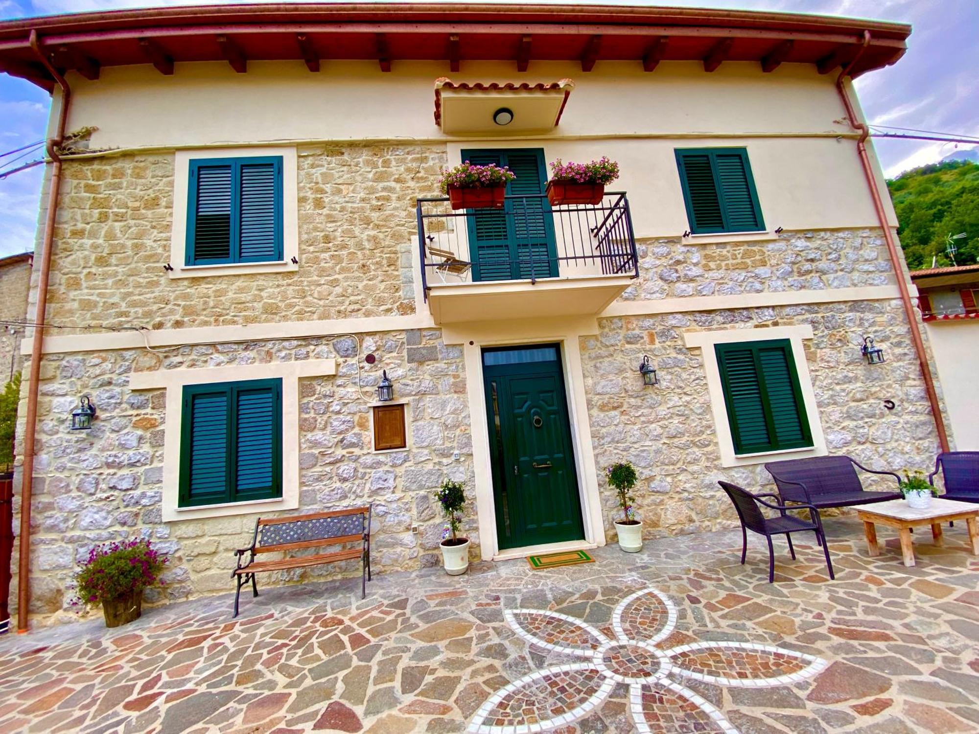 La Casa Di Nonna Tella Bed and Breakfast Lenola Exteriör bild